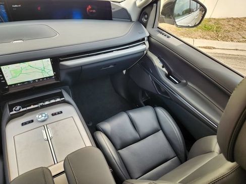New 2027 Lincoln Navigator Premiere AWD/4WD image 11