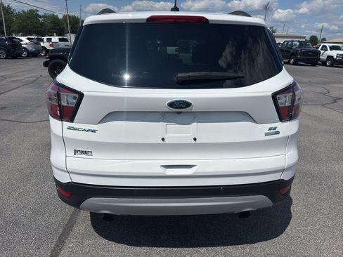 Used 2017 Ford Escape SE w/ Equipment Group 201A AWD/4WD image 7