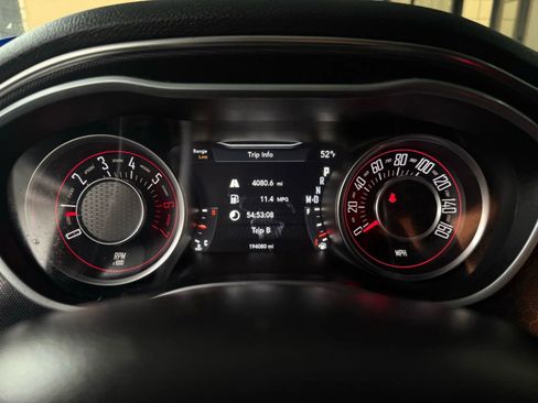 Used 2015 Dodge Challenger R/T Plus image 36