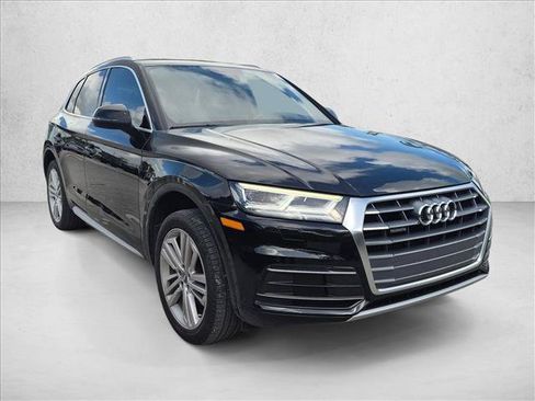 Used 2018 Audi Q5 2.0T Premium Plus w/ Premium Plus Package AWD/4WD image 3