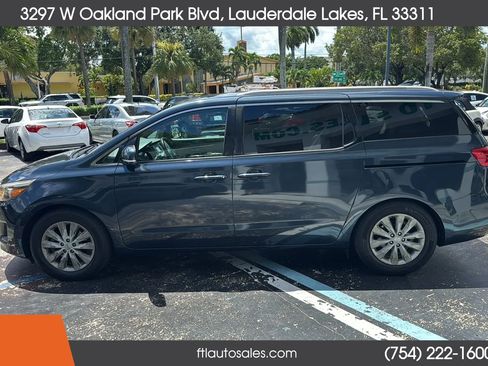Used 2015 Kia Sedona EX FWD image 6