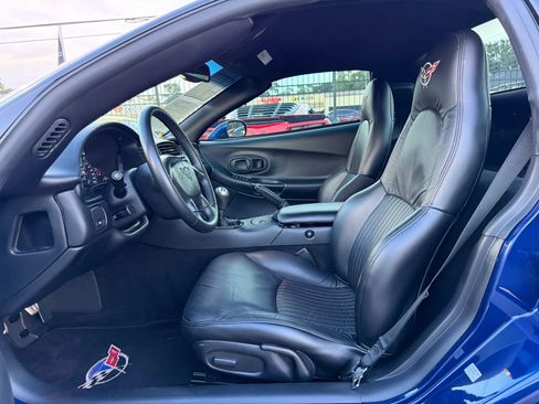 Used 2004 Chevrolet Corvette Z06 w/ Z06 Preferred Equipment Group RWD image 32