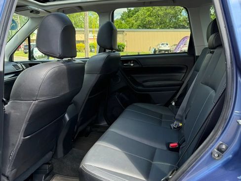 Used 2018 Subaru Forester 2.5i Touring w/ Popular Package #2 AWD/4WD image 17