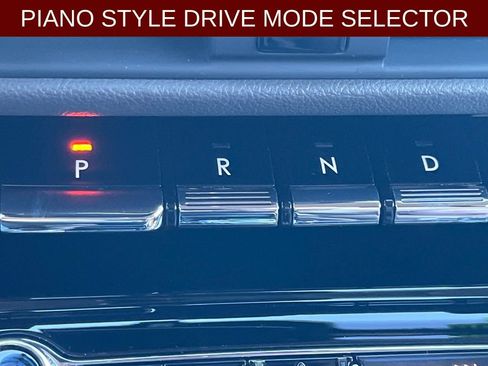 Certified 2022 Lincoln Corsair Reserve w/ Equipment Group 201A image 17