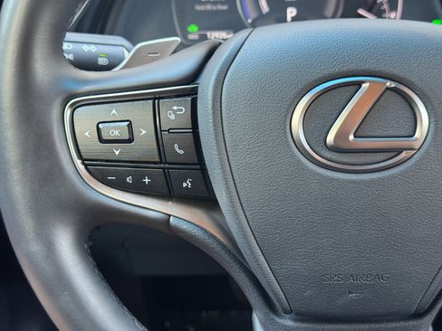 Used 2025 Lexus ES 300h F Sport FWD image 22