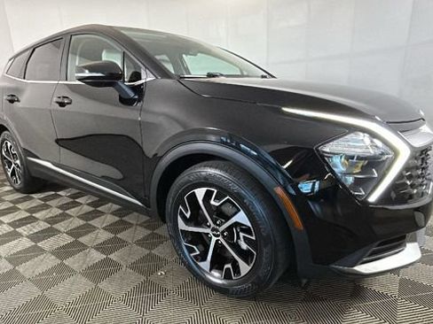 Used 2023 Kia Sportage EX FWD image 2
