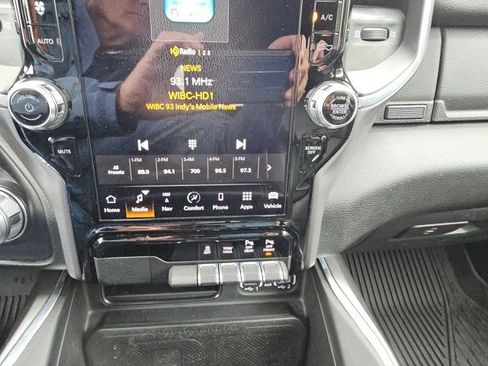 Used 2023 RAM 1500 Laramie image 41