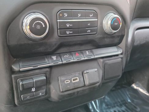 Used 2023 GMC Sierra 2500 Pro w/ Convenience Package image 17