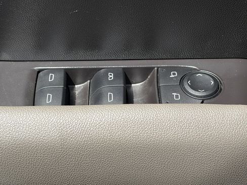 Used 2024 Chevrolet Colorado ZR2 w/ ZR2 Convenience Package III image 18