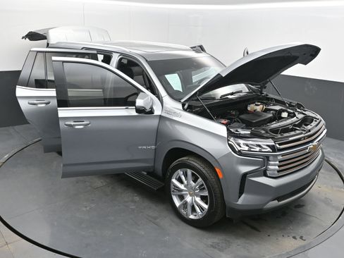 Certified 2024 Chevrolet Tahoe High Country w/ Premium Package image 54