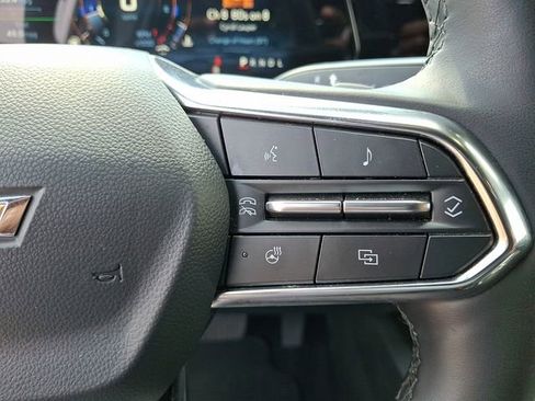 Used 2025 Chevrolet Equinox LT FWD image 14