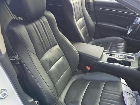Used 2022 Honda Accord Touring image 7
