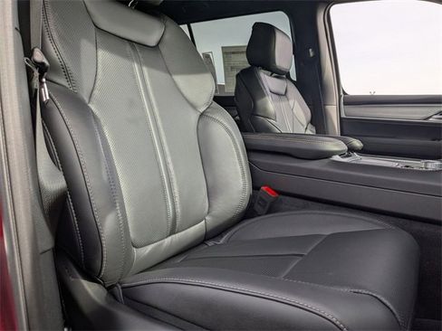 New 2025 Jeep Wagoneer Series II image 40