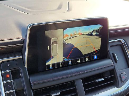 Used 2022 Chevrolet Tahoe RST w/ Luxury Package image 17