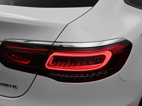 Used 2023 Mercedes-Benz GLC 300 4MATIC Coupe image 11