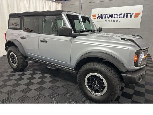Used 2022 Ford Bronco Big Bend w/ Sasquatch Package image 2