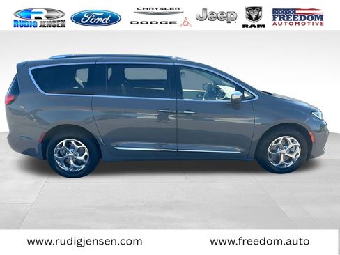 Used 2021 Chrysler Pacifica Limited w/ Premium & Safety Sphere Group AWD/4WD image 6