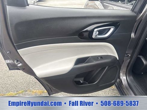 Used 2024 Jeep Compass Limited AWD/4WD image 17