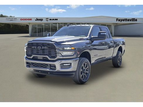 New 2026 RAM 2500 Big Horn AWD/4WD image 7
