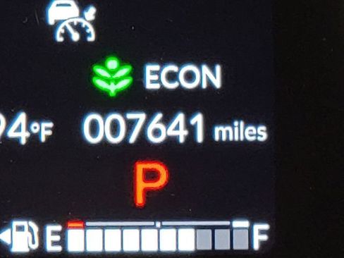 Certified 2025 Honda HR-V Sport image 31