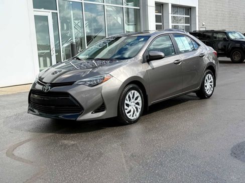 Used 2017 Toyota Corolla LE w/ Carpet Mat Package (TMS) FWD image 1