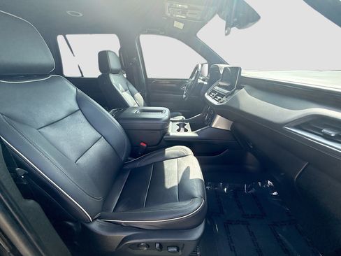 Used 2023 Chevrolet Tahoe Premier RWD image 30