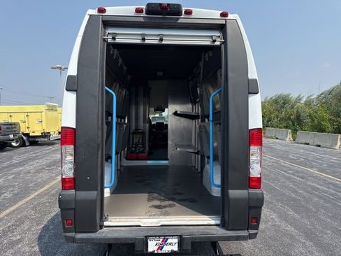 Used 2024 RAM ProMaster 3500 w/ Delivery Van Package image 6