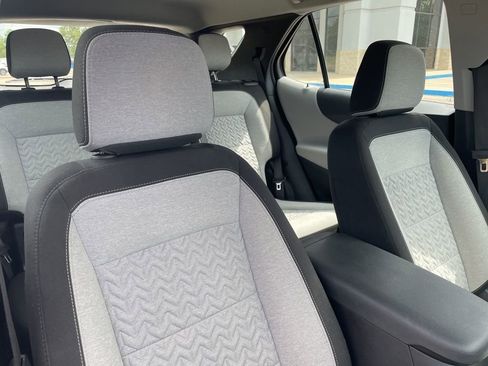Used 2022 Chevrolet Equinox LS image 26