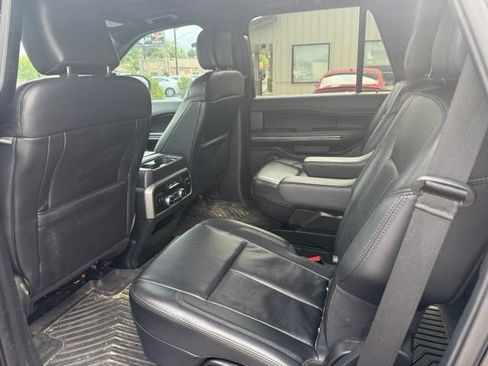 Used 2020 Ford Expedition XLT w/ Equipment Group 202A AWD/4WD image 10