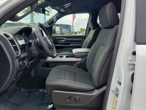 Certified 2025 RAM 1500 Big Horn AWD/4WD image 15