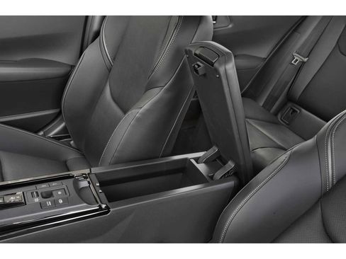 Used 2026 Toyota Prius Plug-In Hybrid FWD image 10