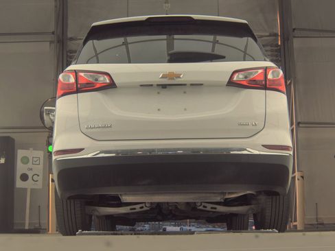 Used 2021 Chevrolet Equinox LT image 11