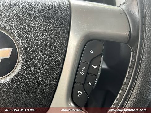 Used 2010 Chevrolet Avalanche LT w/ Luxury Package AWD/4WD image 25