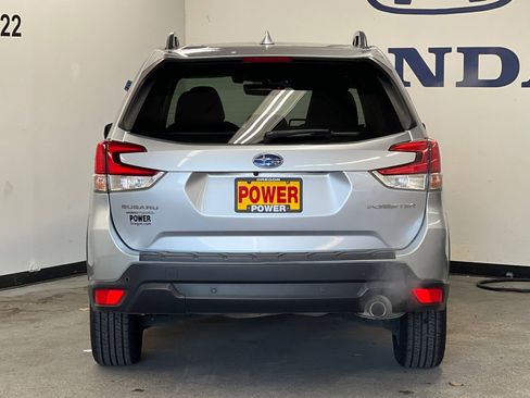 Used 2020 Subaru Forester Limited w/ Popular Package #3 image 4