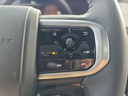 New 2026 Nissan Armada SL w/ Captain's Chari Seat Package image 24