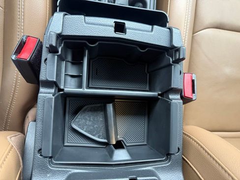 Used 2023 Jeep Gladiator Rubicon w/ Cold Weather Group image 27