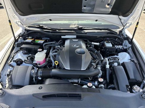 Used 2018 Lexus IS 300 RWD image 17