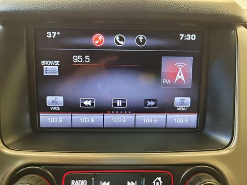 Used 2015 GMC Yukon Denali w/ Premium Package image 25