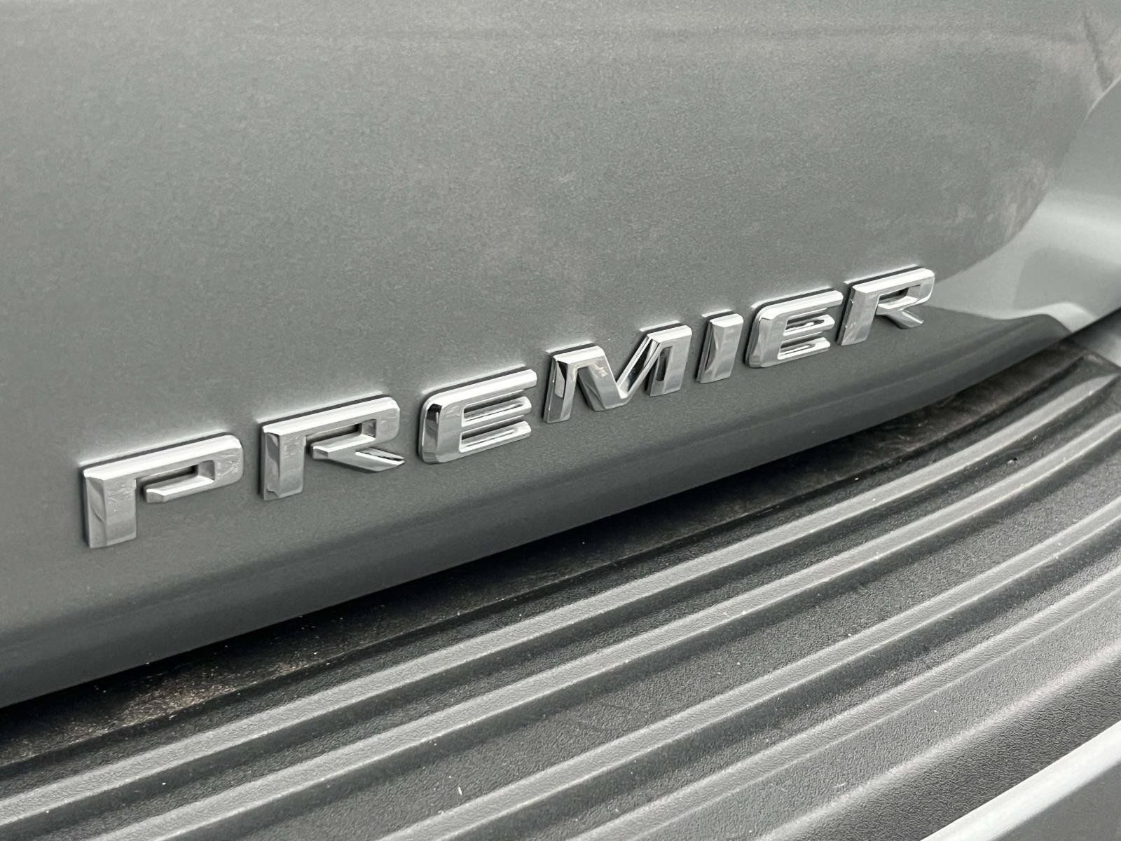 Certified 2025 Chevrolet Tahoe Premier w/ Sun And Tow Package AWD/4WD image 10