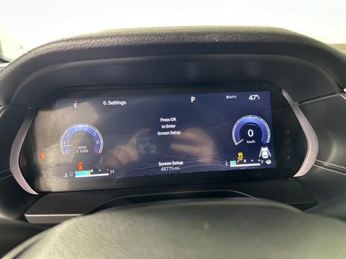 Used 2023 Jeep Grand Cherokee L Laredo image 17