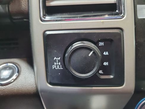 Used 2019 Ford F150 King Ranch w/ Equipment Group 601A Luxury image 47