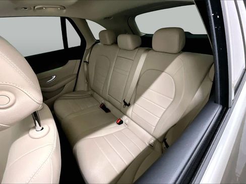 Used 2021 Mercedes-Benz GLC 300 image 20