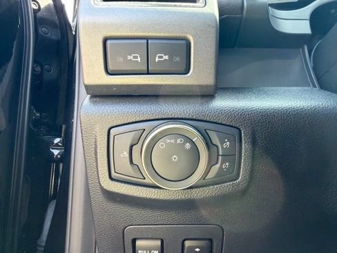 Used 2020 Ford F150 Raptor w/ Equipment Group 802A Luxury AWD/4WD image 25