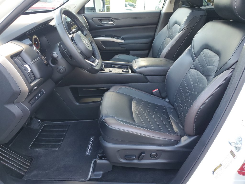 Certified 2024 Nissan Pathfinder Platinum w/ Cargo Package AWD/4WD image 20