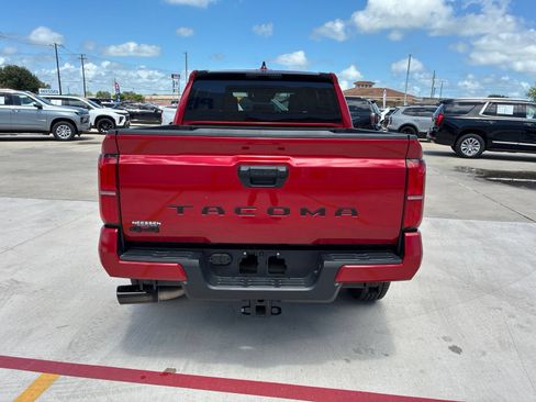 Used 2026 Toyota Tacoma SR5 AWD/4WD image 6