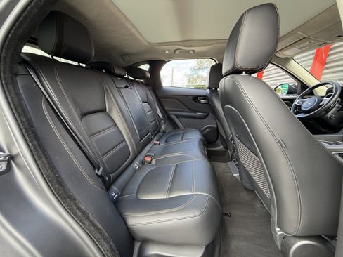 Used 2020 Jaguar F-PACE Prestige image 13