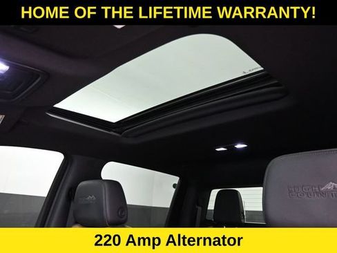 Used 2022 Chevrolet Silverado 2500 High Country AWD/4WD image 39
