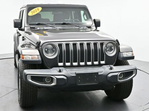 Used 2018 Jeep Wrangler Unlimited Sahara w/ Cold Weather Group AWD/4WD image 2