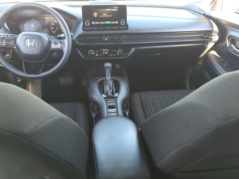 Used 2025 Honda HR-V LX image 19