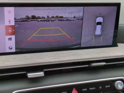 Certified 2025 Genesis GV80 3.5T Prestige AWD/4WD image 19